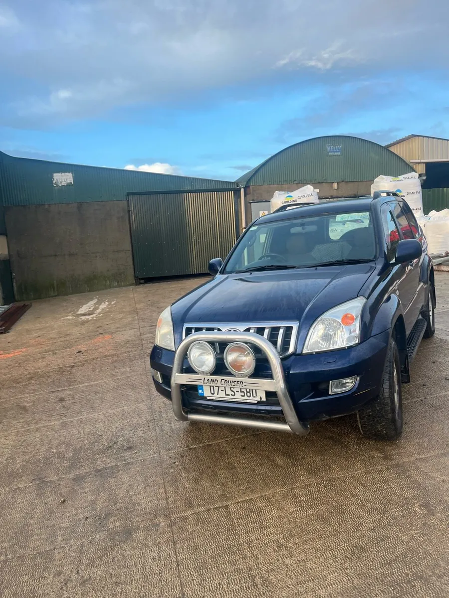 Toyota Land Cruiser - Image 2