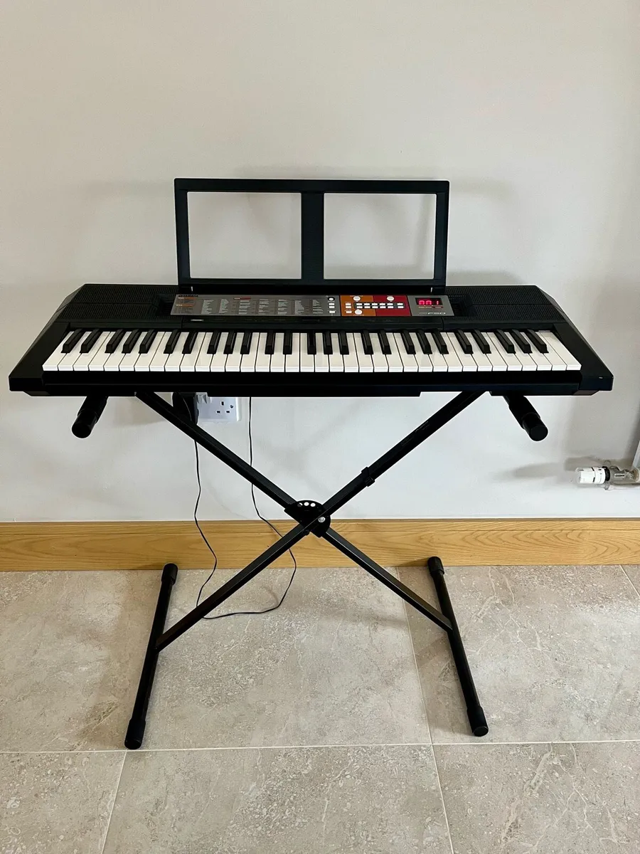 Yamaha Keyboard - Image 1