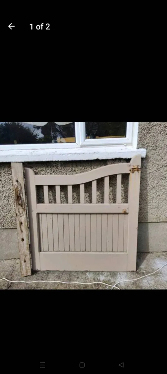 Wooden gate - Image 1