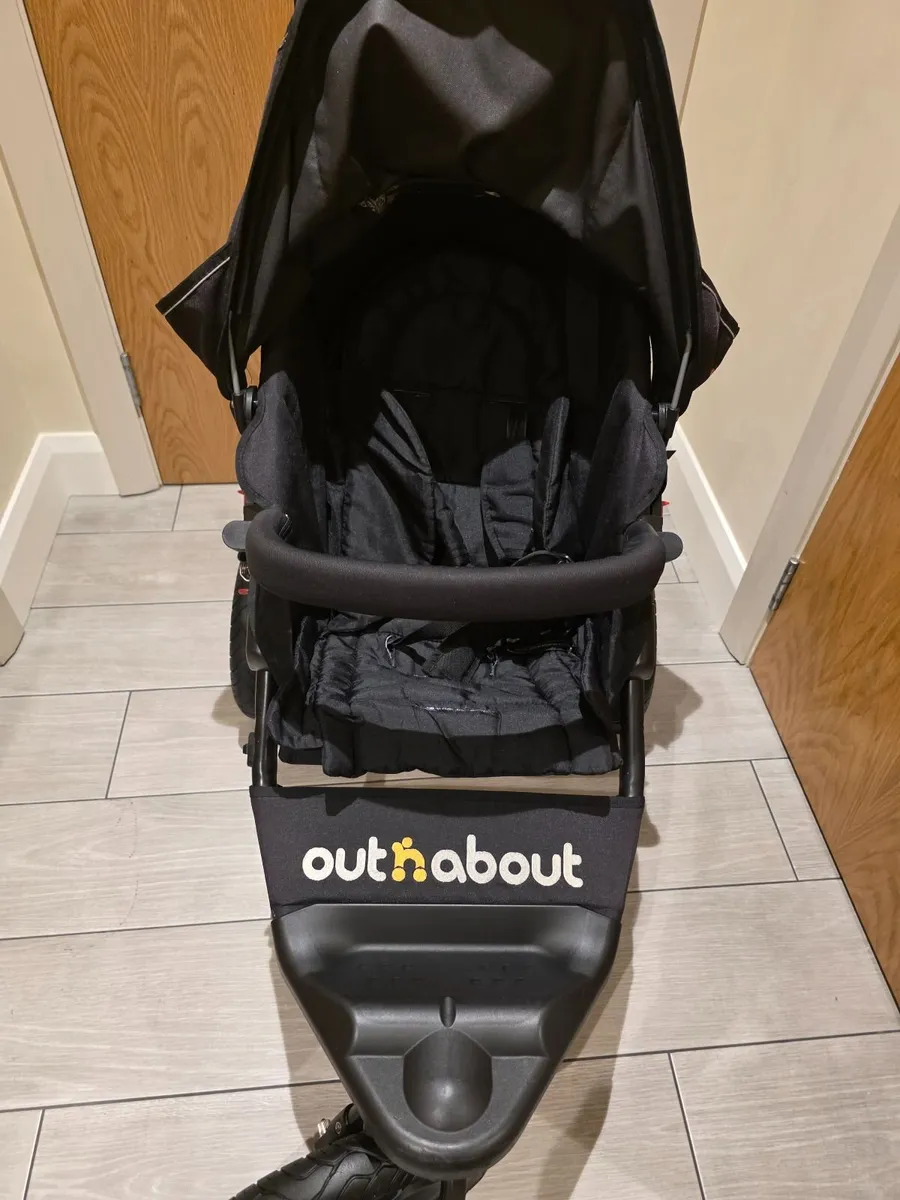 Out N About Single Stoller Super Condition - Image 3