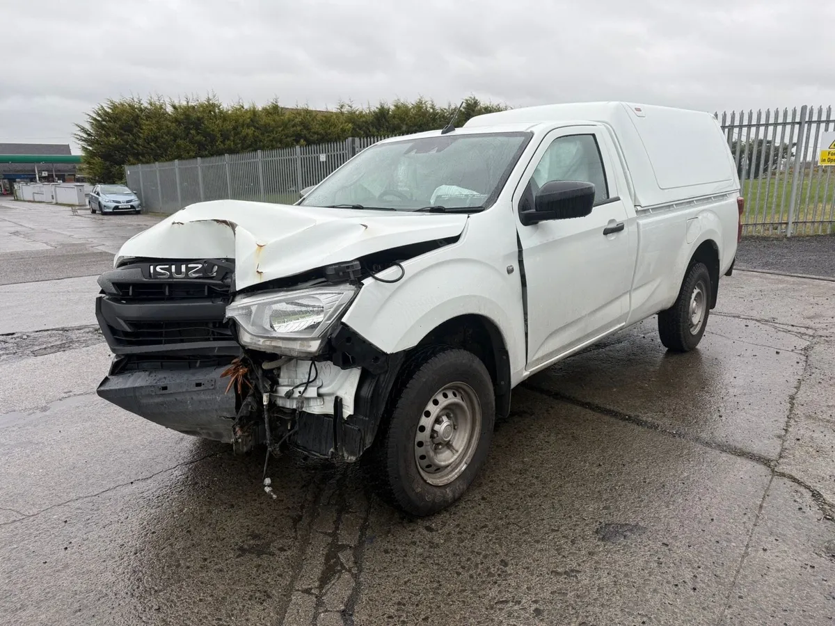 2022 Isuzu Dmax 1.9d - Image 2