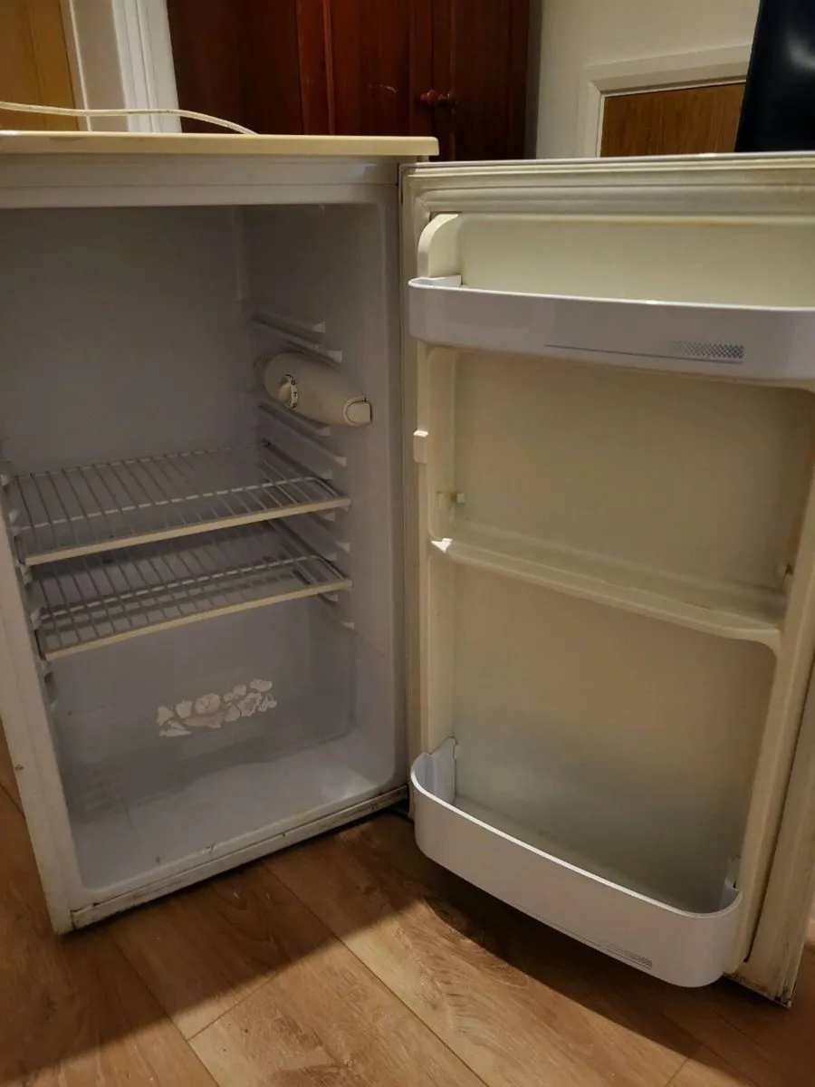 Fridge top - Image 1