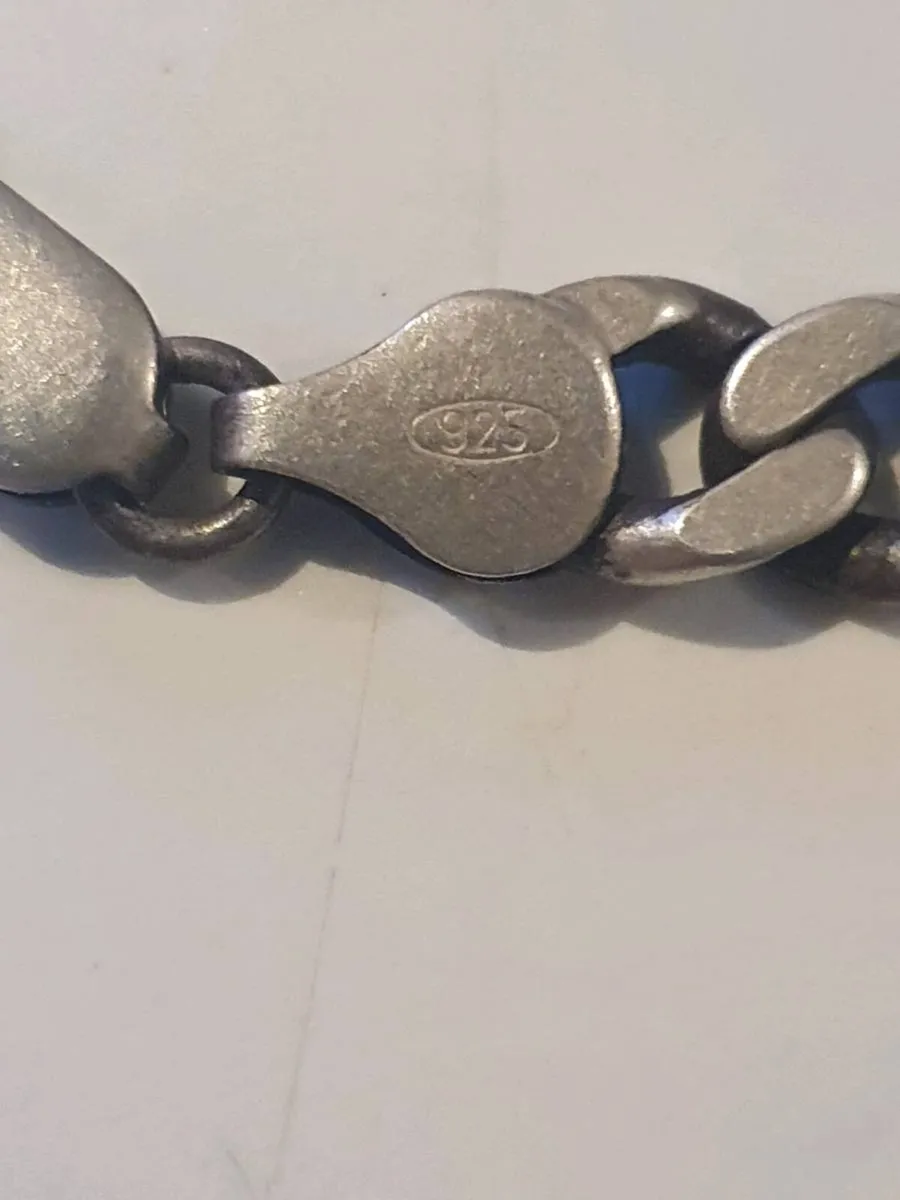 Silver necklace chain - Image 1