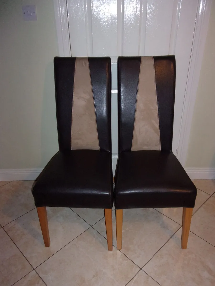 4 dining room chairs. - Image 1