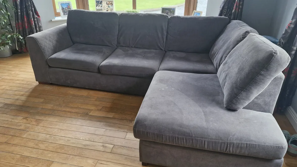 Sofa /Couch - Image 4
