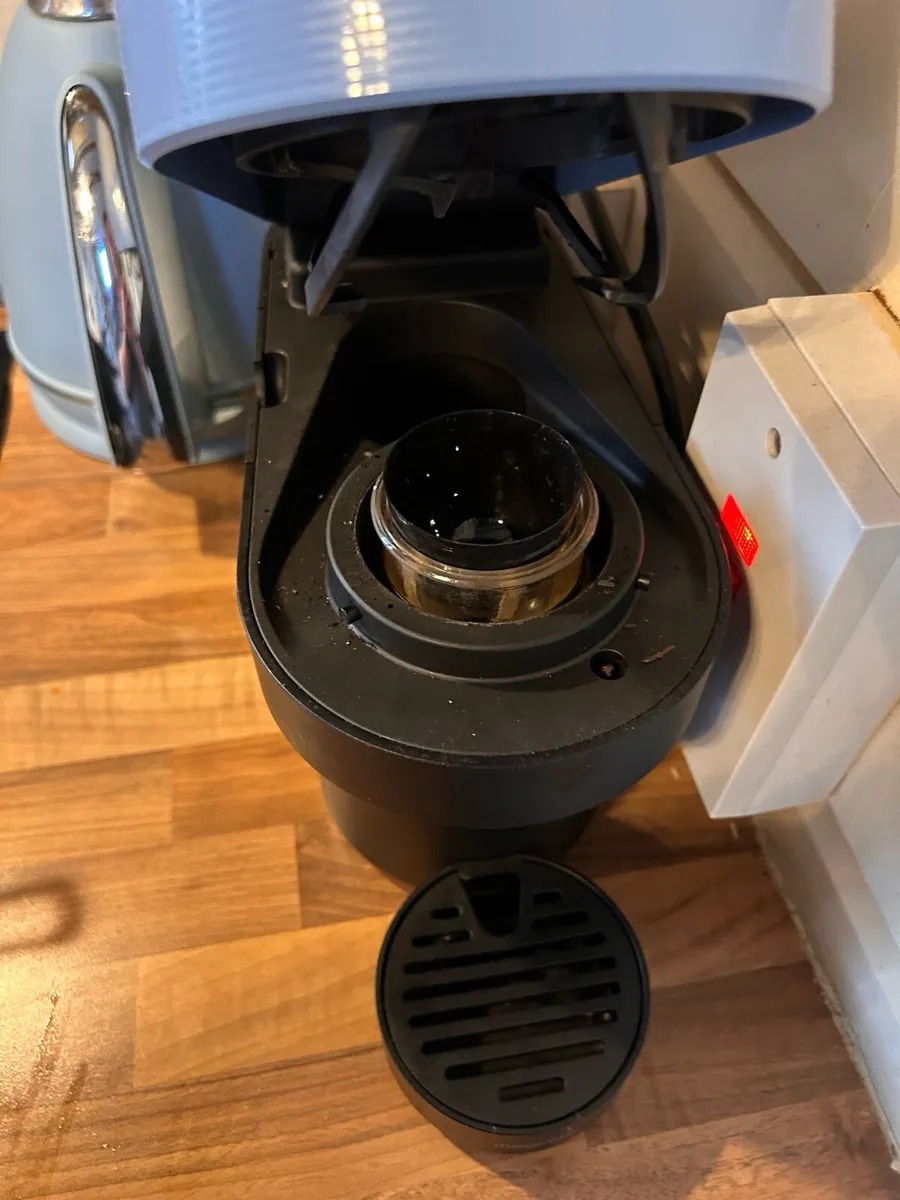 Nespresso Coffee Machine - Image 2