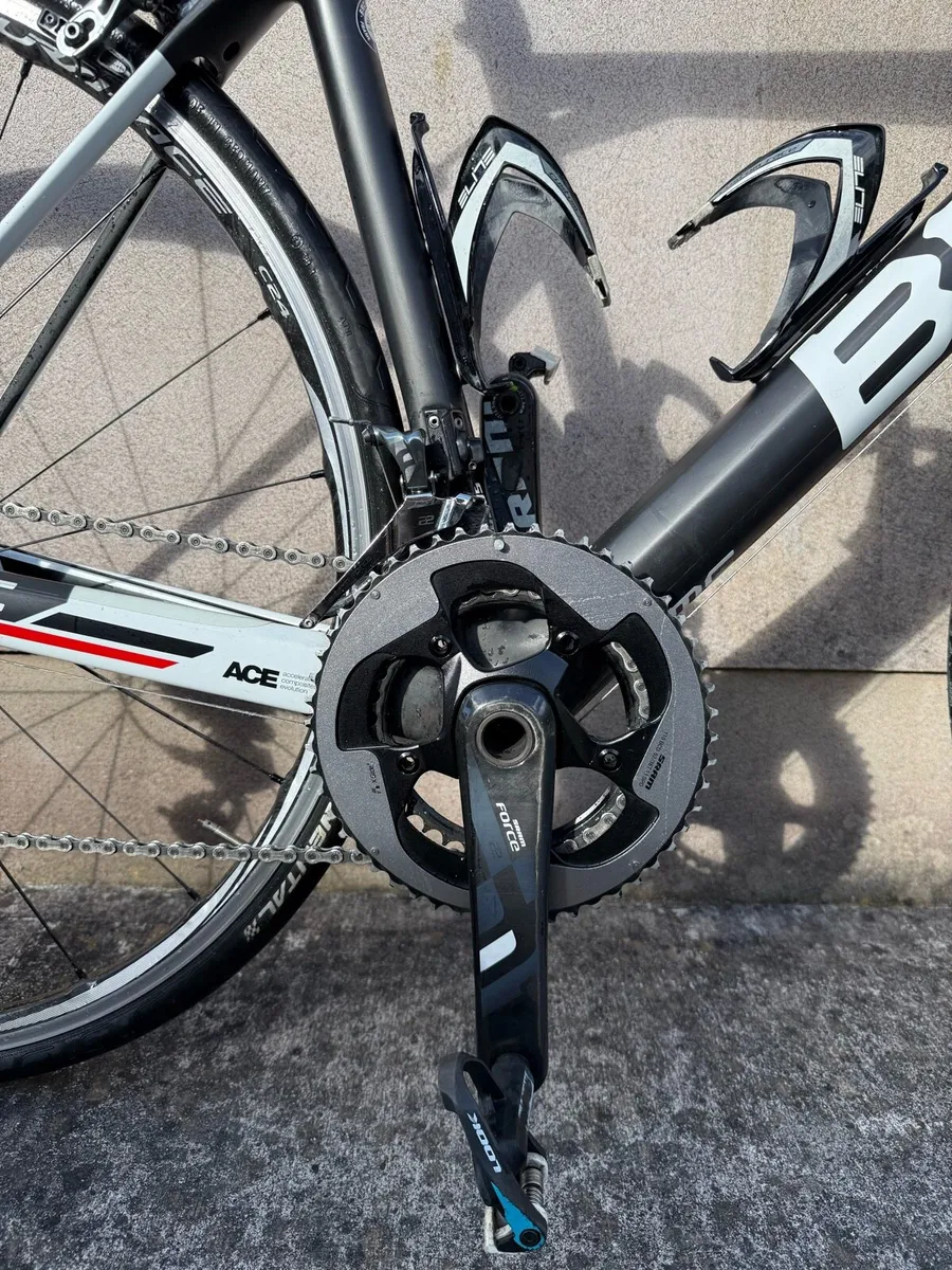 BMC Teammachine SLR02 Carbon Road Bike - Image 3