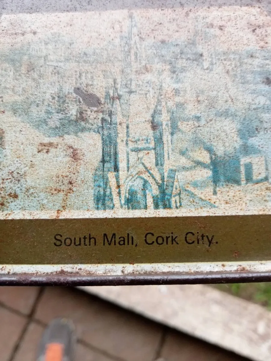 Selection of old biscuit tins - Image 2