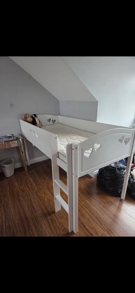 Single bunk bed