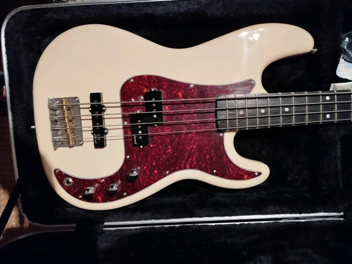 Harley Benton Bass Guitar - Image 2