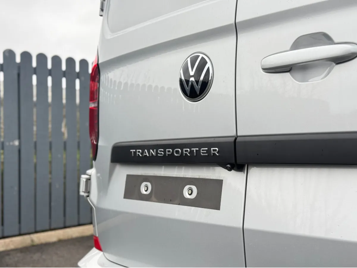 Volkswagen Transporter T28 COMMERCIAL TDI P/V PLUS - Image 3