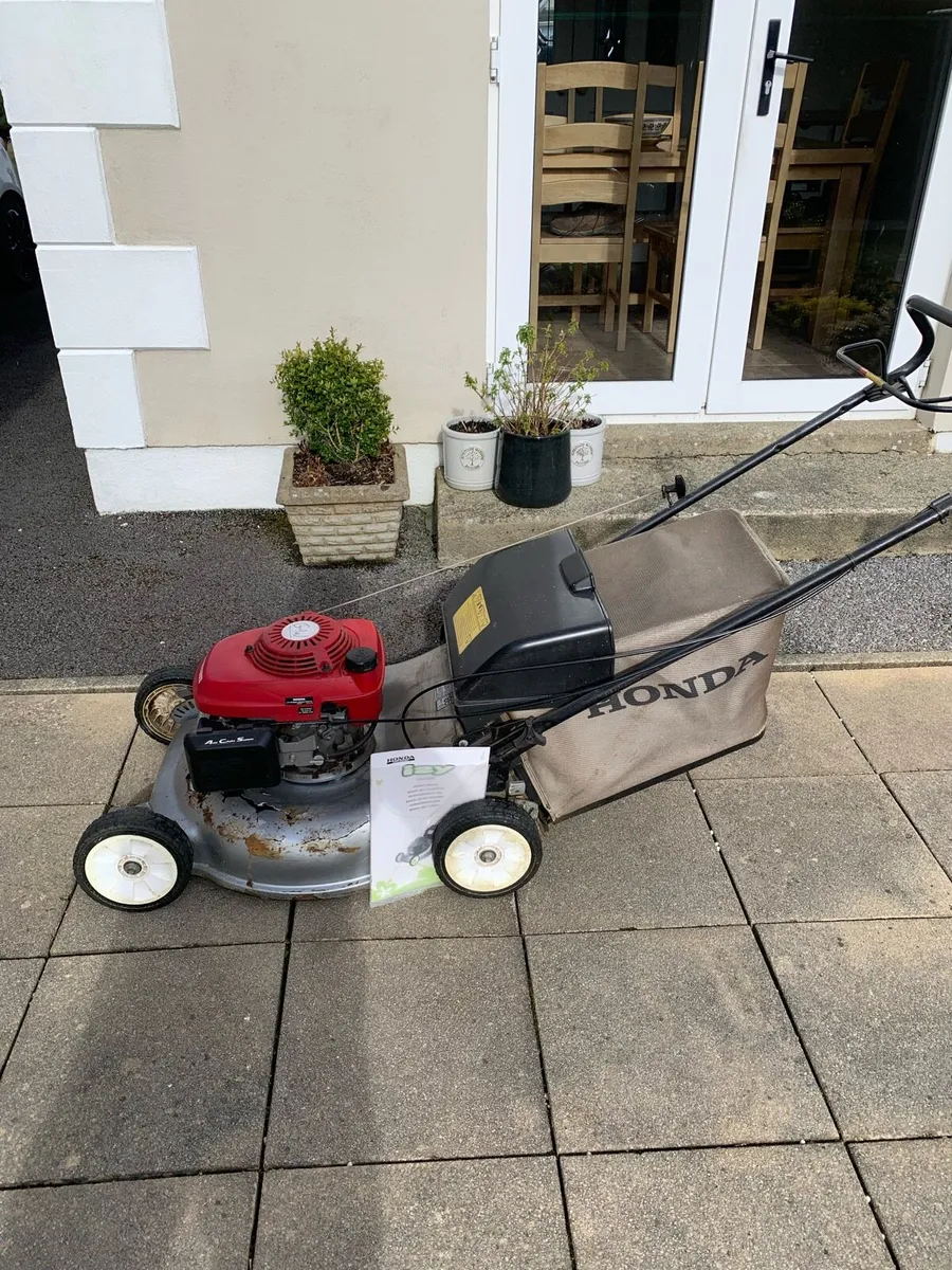 Honda lawnmower - Image 3