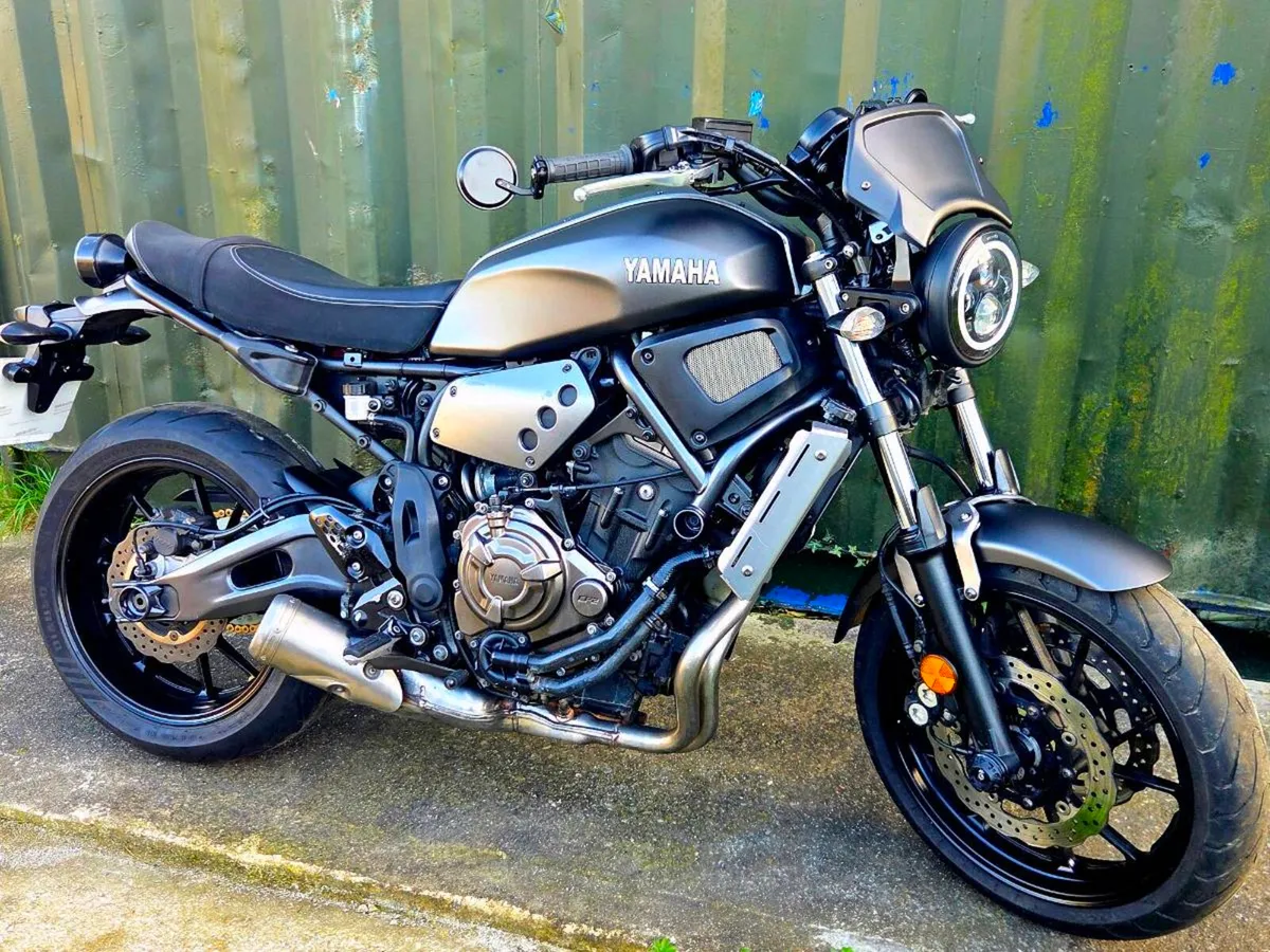 18 Yamaha XSR700 - Image 1