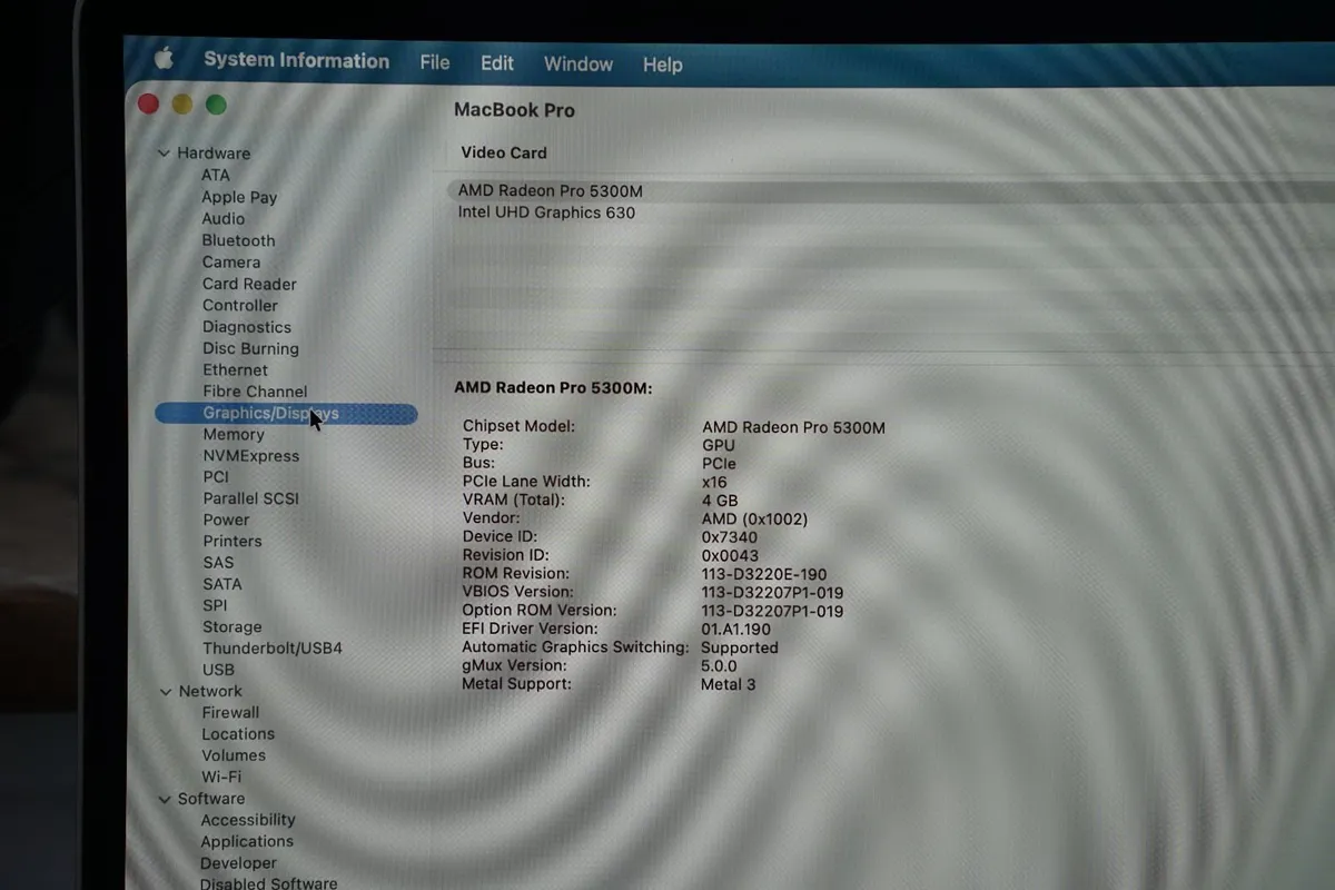 MacBook Pro 16" 2019 i7-9750H | 16GB | 512GB | 4GB - Image 3