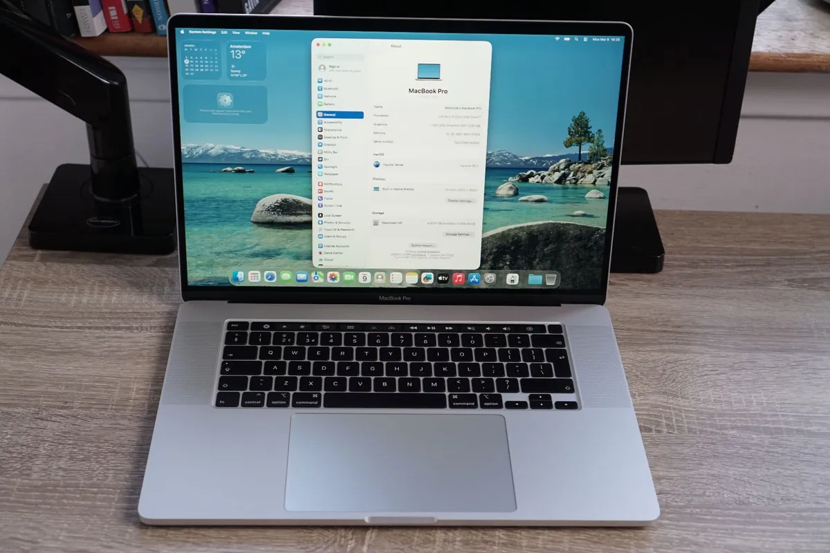 MacBook Pro 16" 2019 i7-9750H | 16GB | 512GB | 4GB - Image 1