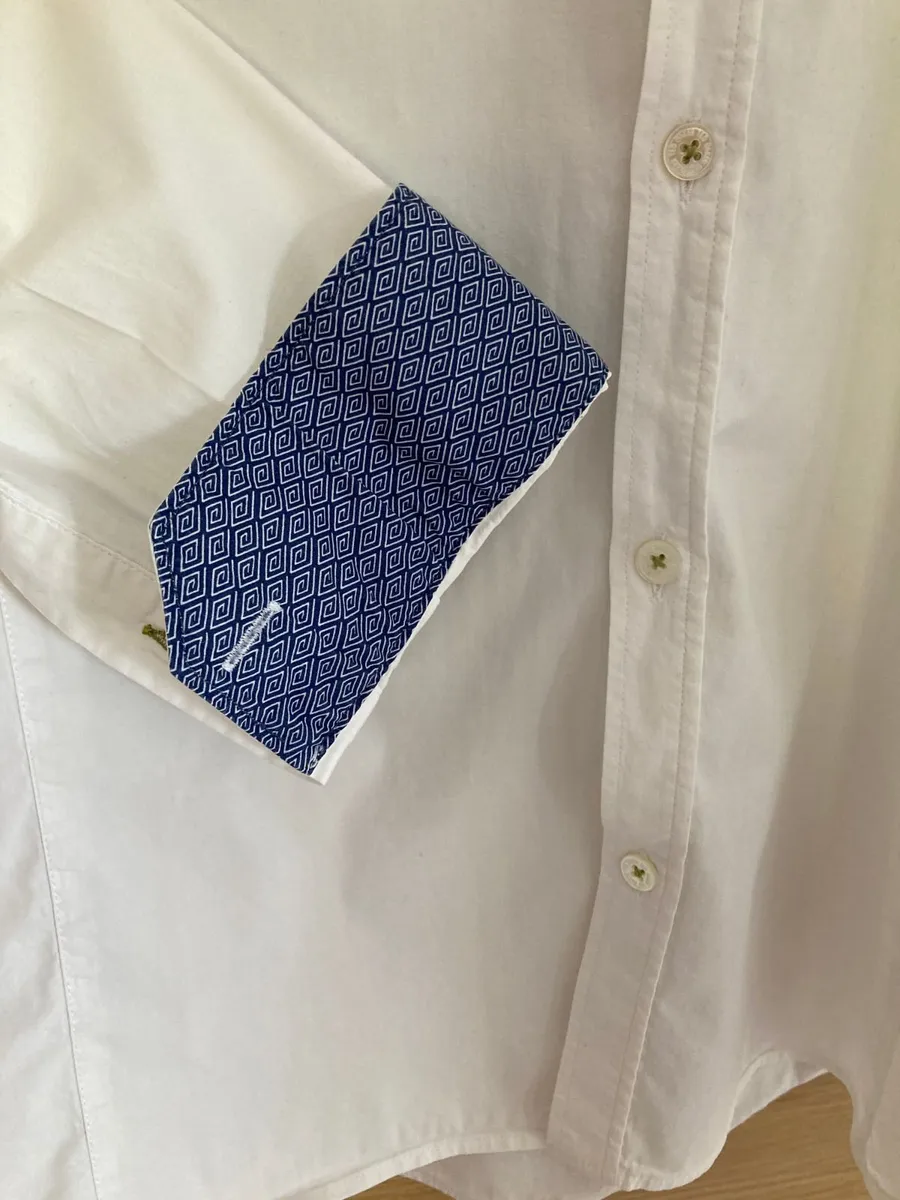 Ted Baker Men's Shirt White Blue Cuffs size 4 - Image 2