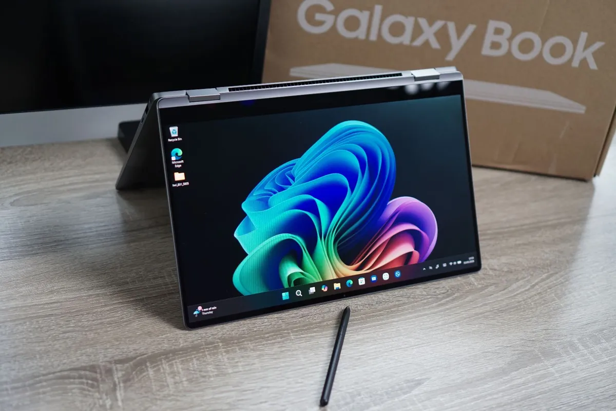 New Samsung Galaxy Book5 360 15.6" | Ultra 7 256V - Image 1