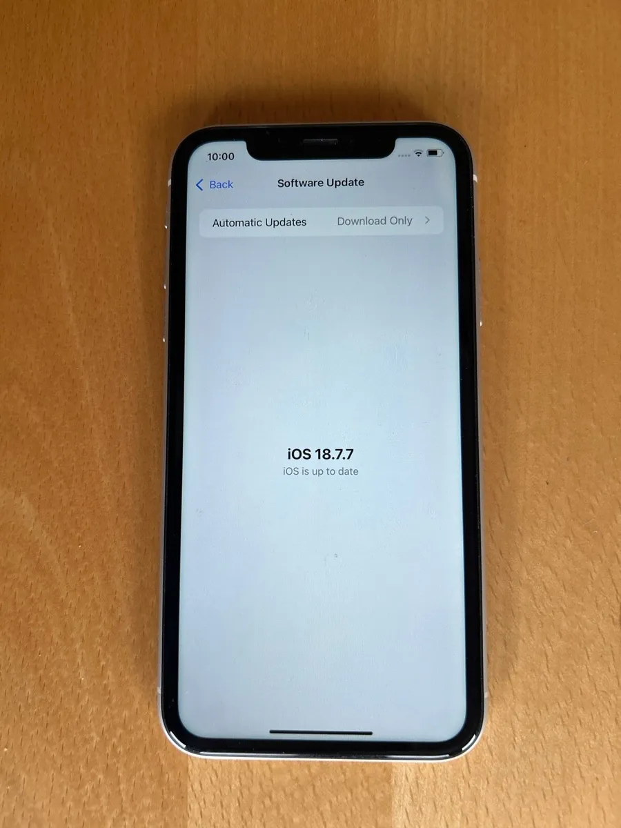 Apple iphone XR - Image 3