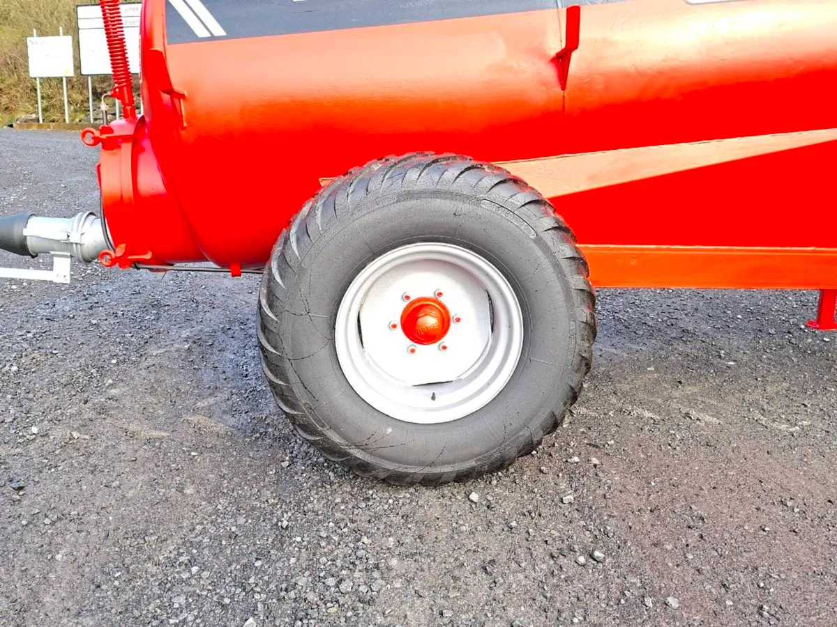 Hi spec 800 tanker - Image 4