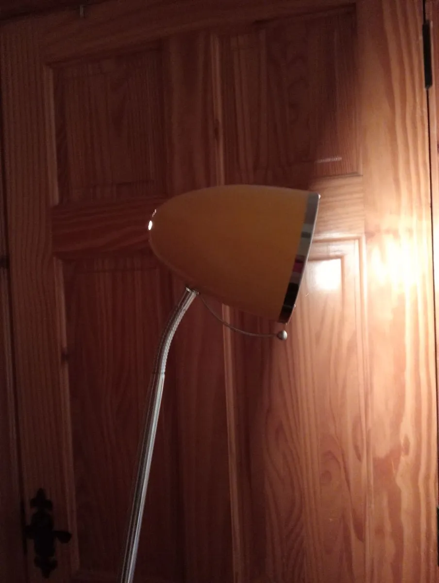 Floor lamp - Image 2