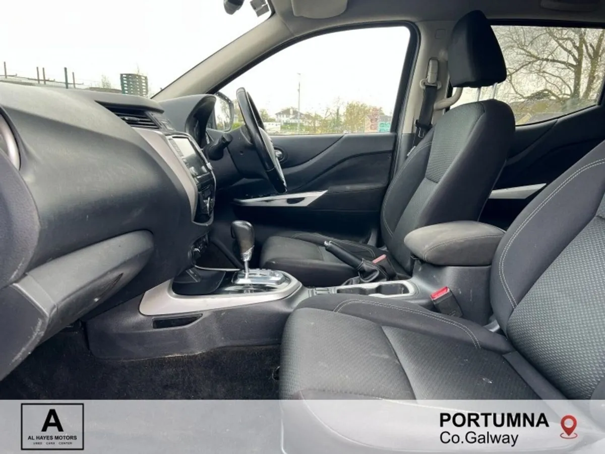 Nissan Navara AUTOMATIC SVE CVT 190 D/C MY20 4D *P - Image 4