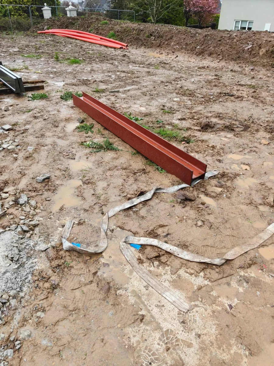 203x203 UC Steel Primed and Painted 3m