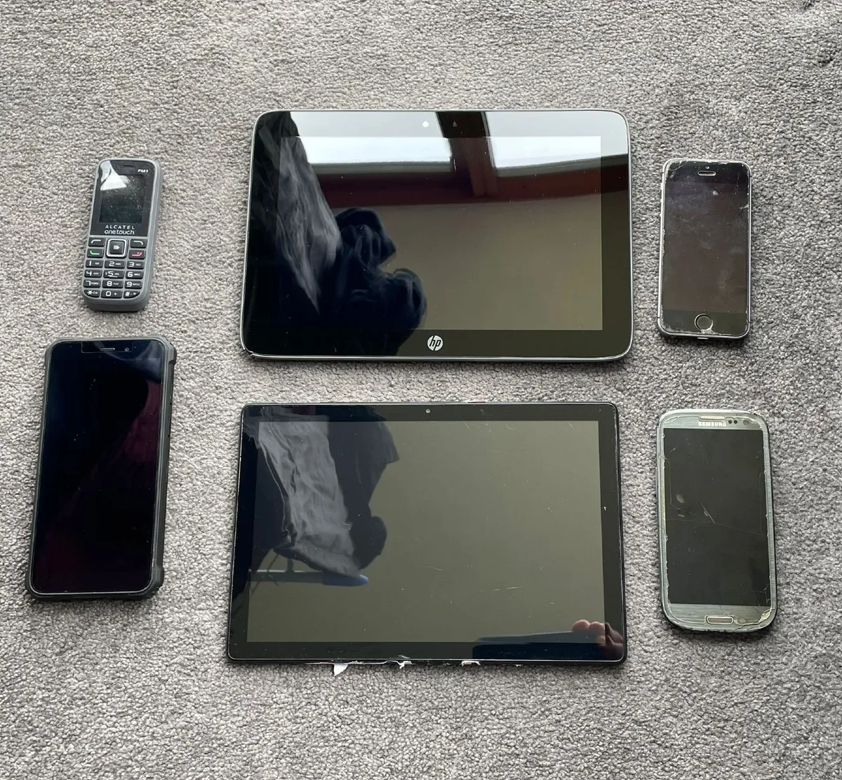 Job Lot (4 x Mobile Phones, 2 x Tablets) - Image 1