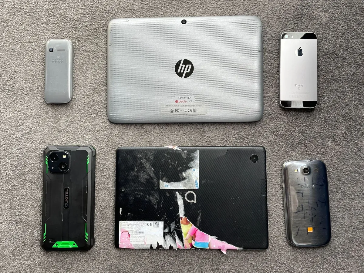 Job Lot (4 x Mobile Phones, 2 x Tablets) - Image 2