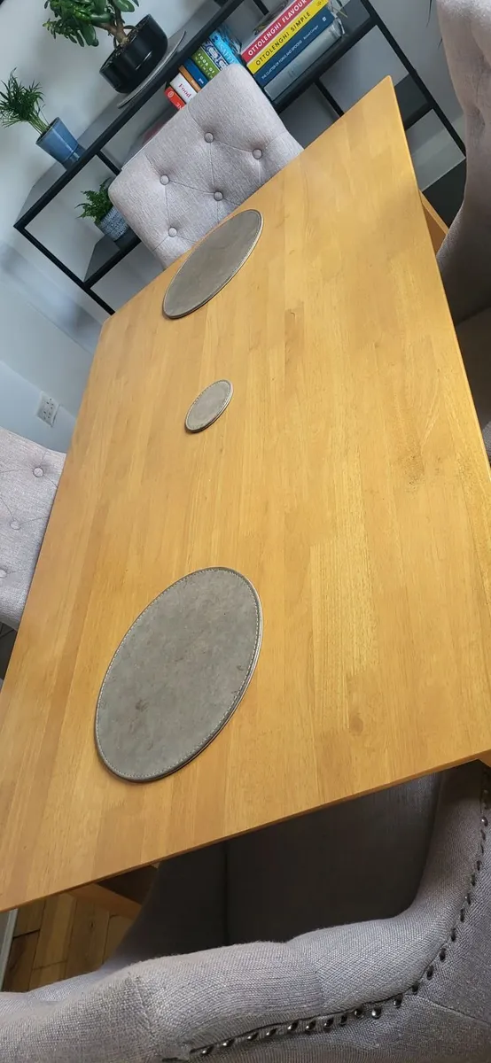 Dining table - Image 4