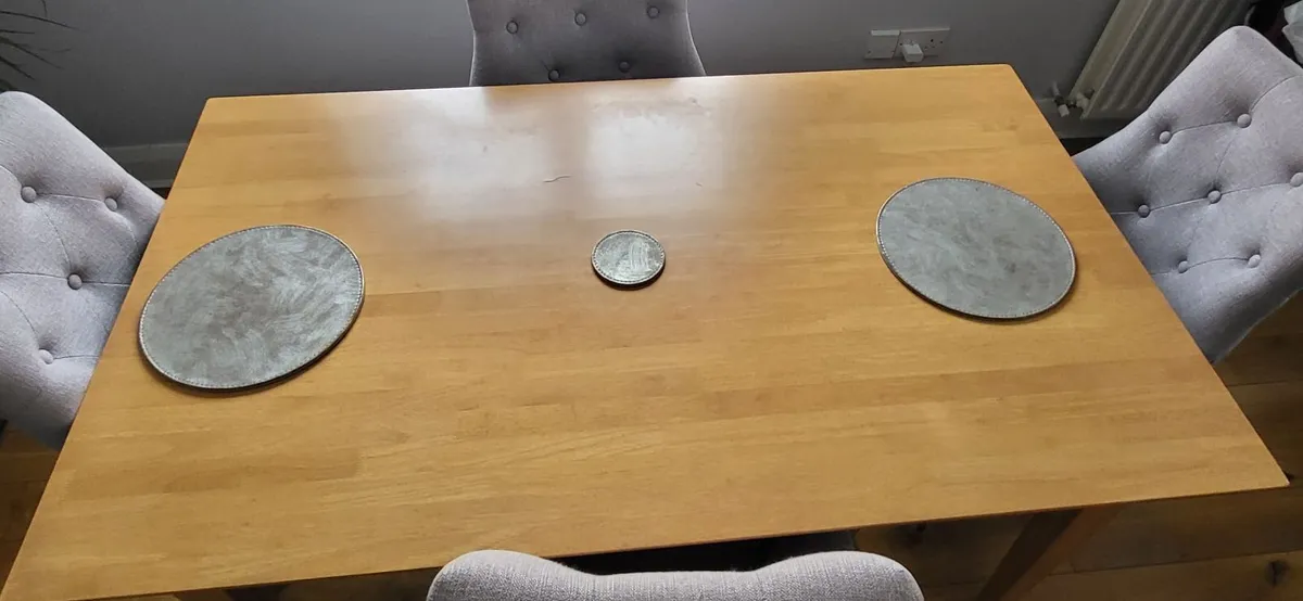 Dining table - Image 3