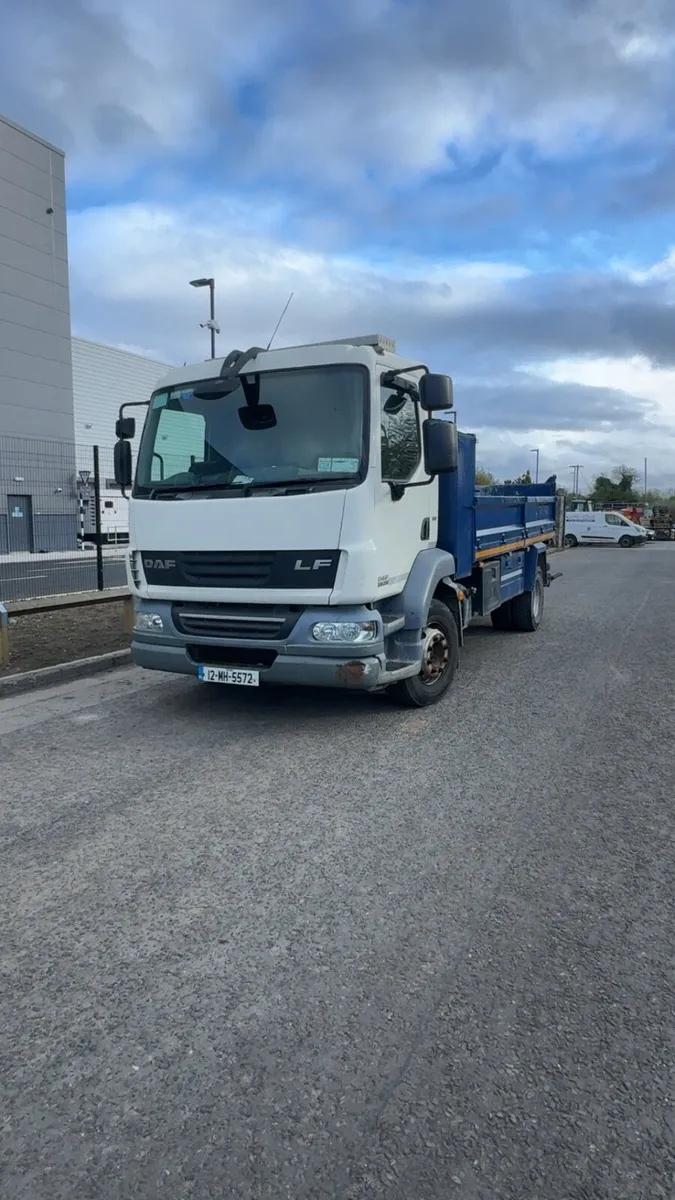 Daf LF 55 210 tipper - Image 1