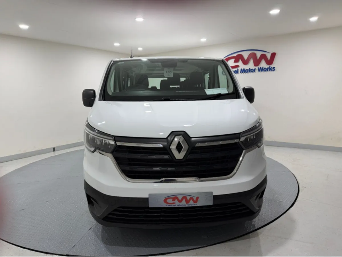 Renault Trafic 9 SEAT MINIBUS**SL28 BUSINESS BLUE - Image 2