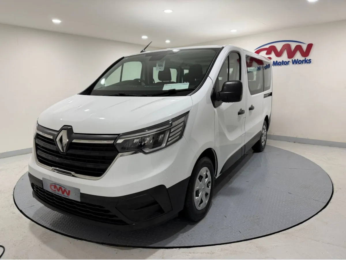 Renault Trafic 9 SEAT MINIBUS**SL28 BUSINESS BLUE - Image 3