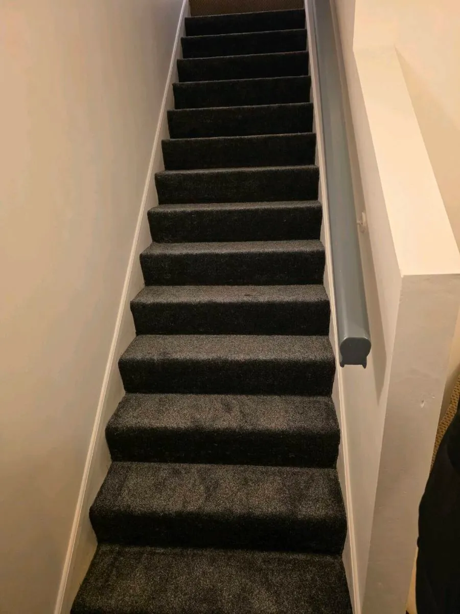 Carpet/ Lino & Laminate flooring - Image 1