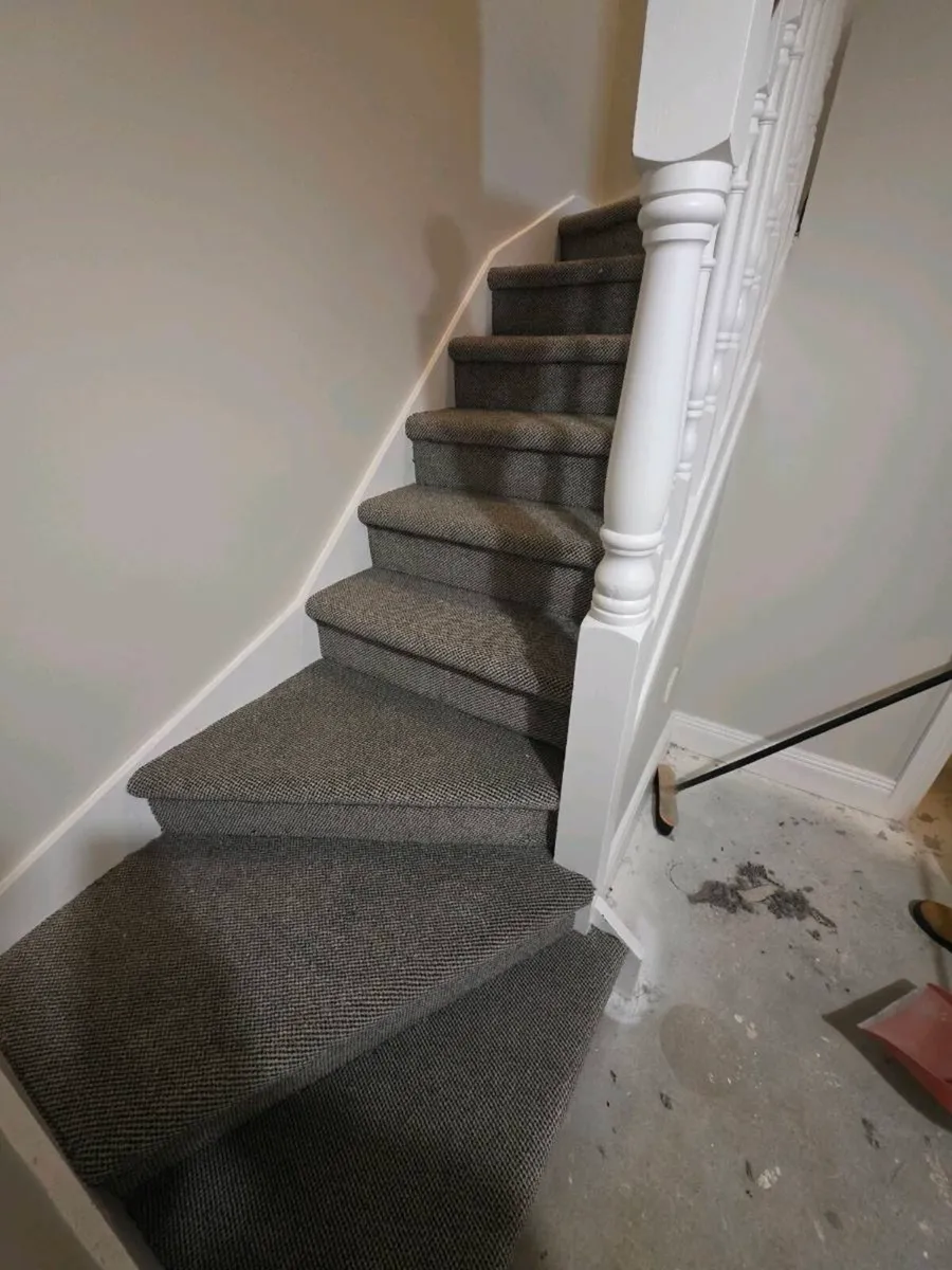 Carpet/ Lino & Laminate flooring - Image 2