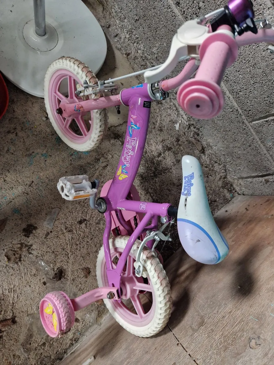 girls starter bike - Image 1
