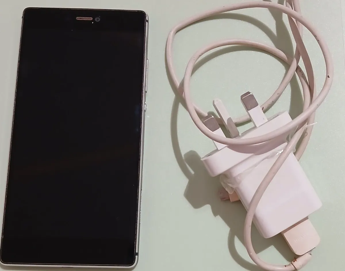 Huawei GRA- L09 - Image 3