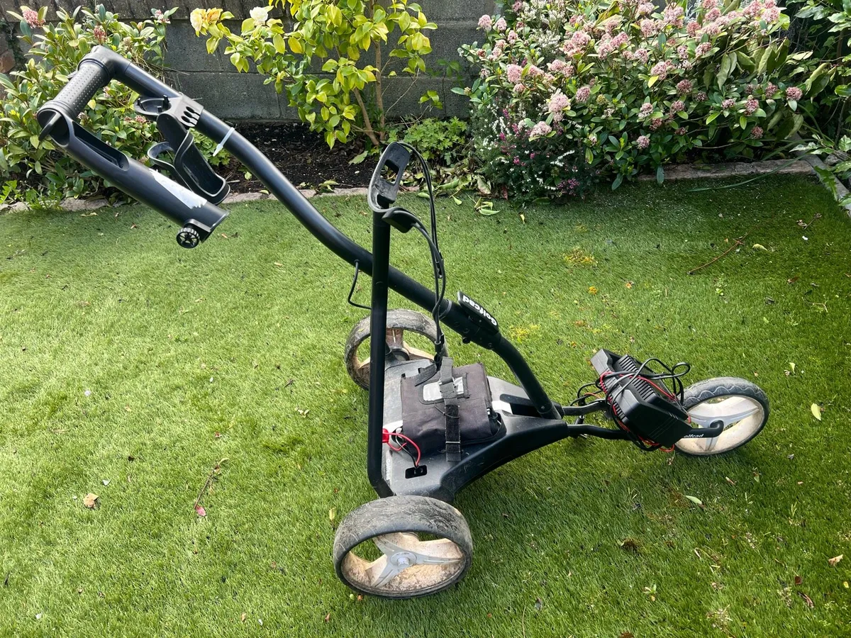 ELECTRIC GOLF TROLLEY - Image 1