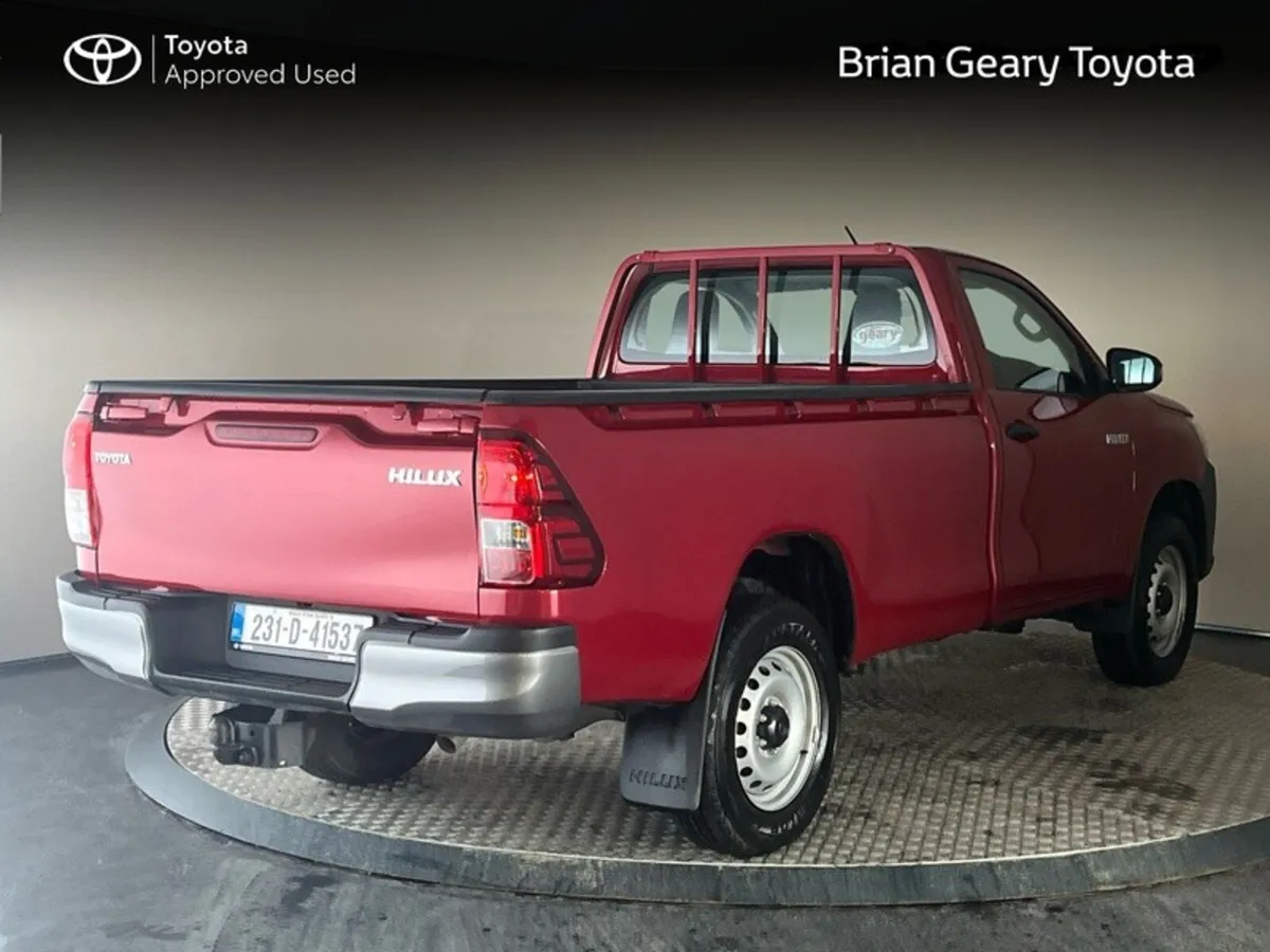 Toyota Hilux HILUX 2.4 DLX SINGLE CAB - Image 2