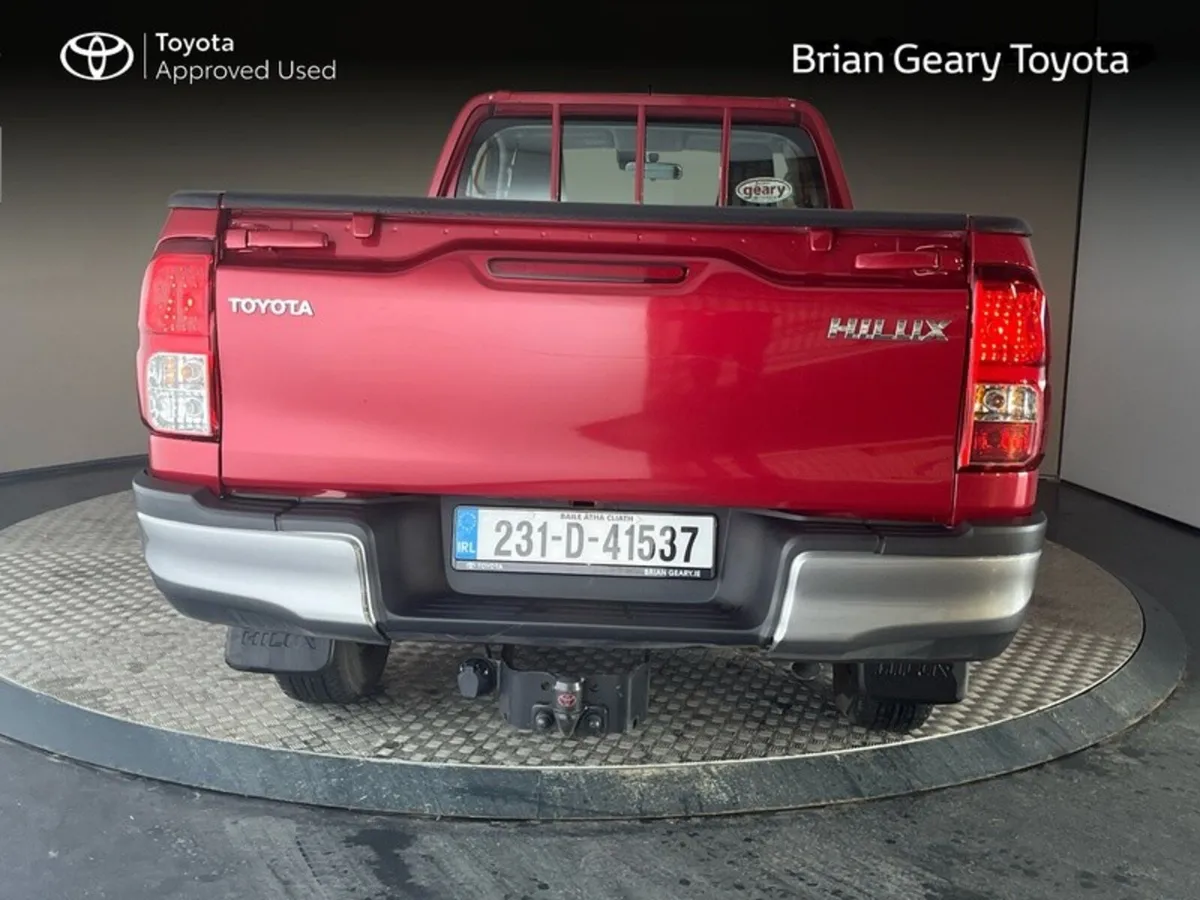 Toyota Hilux HILUX 2.4 DLX SINGLE CAB - Image 4