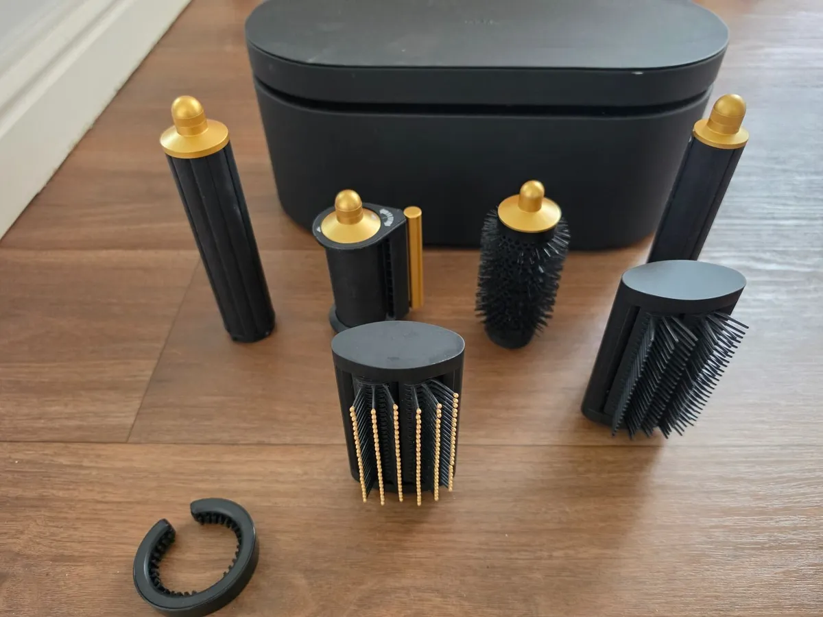 Dyson Airwrap multi-styler and dryer - Image 2
