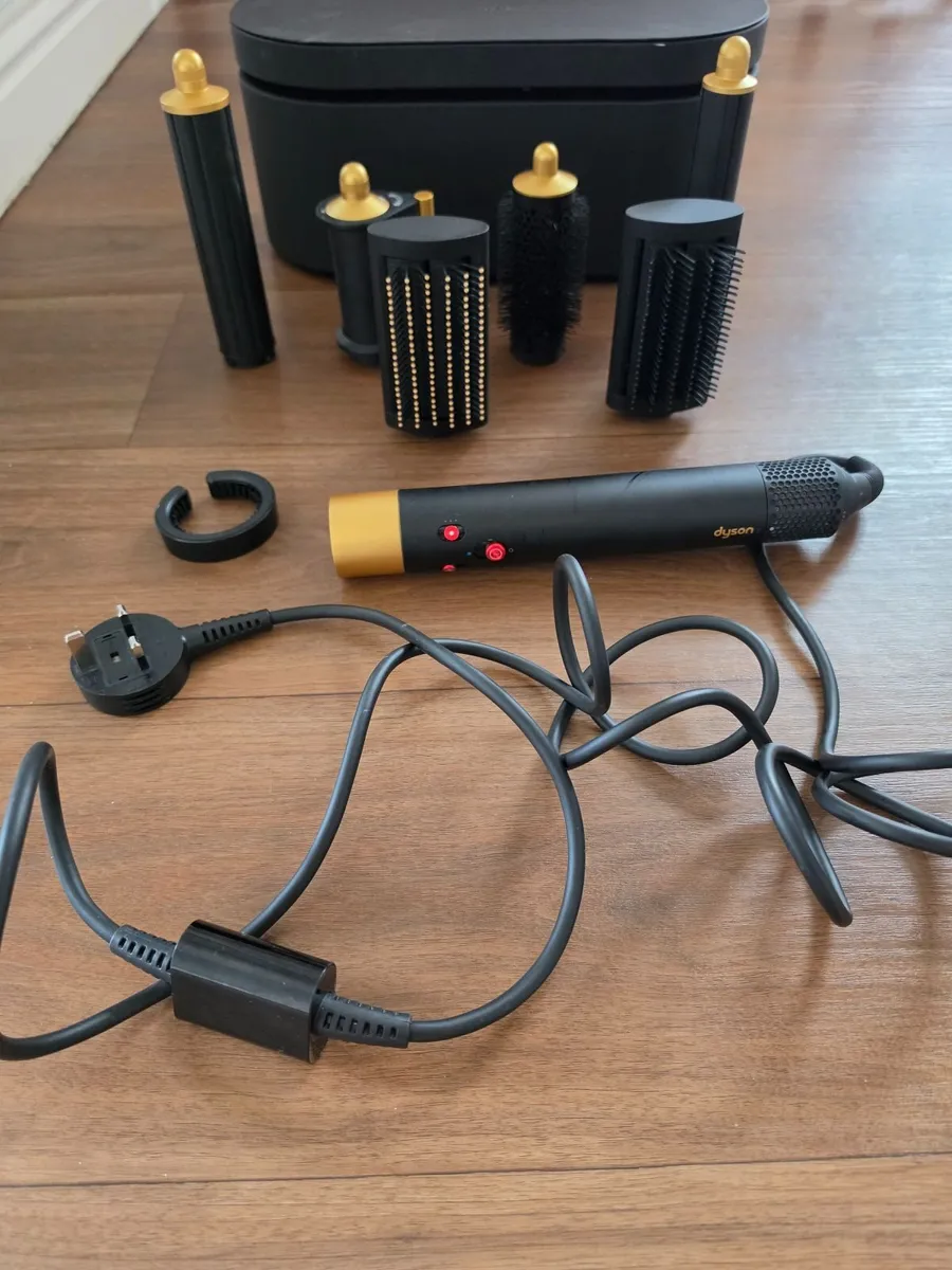 Dyson Airwrap multi-styler and dryer - Image 1