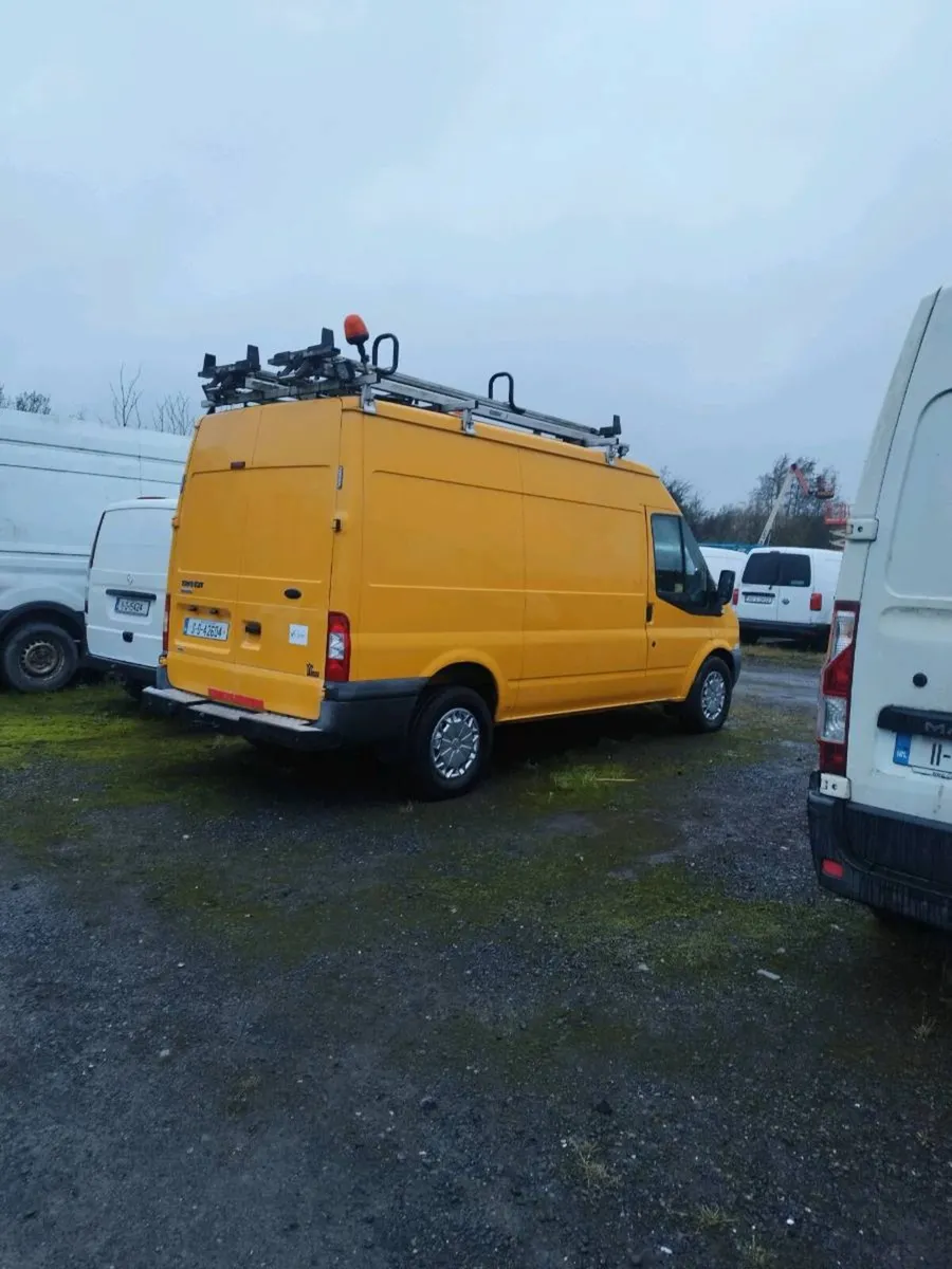 Ford Transit - Image 2