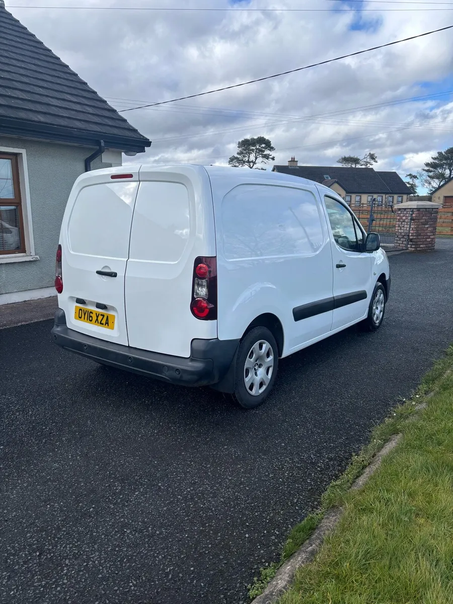 2016 Peugeot partner 200vrt (berlingo) - Image 4