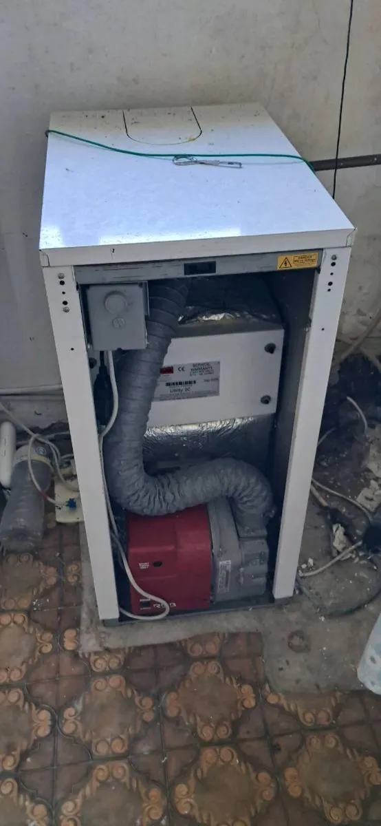 Oil boiler - Image 1