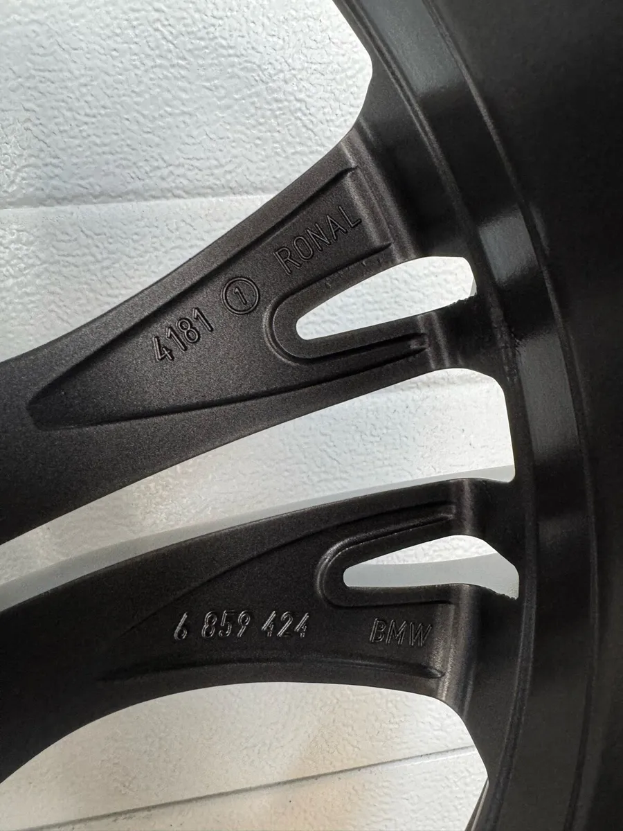 21” Genuine BMW F15 Alloys - Image 4