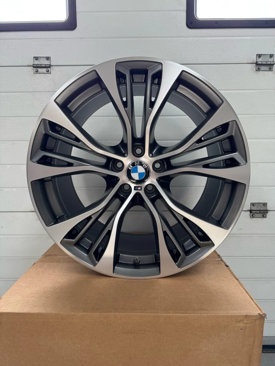 21” Genuine BMW F15 Alloys - Image 1