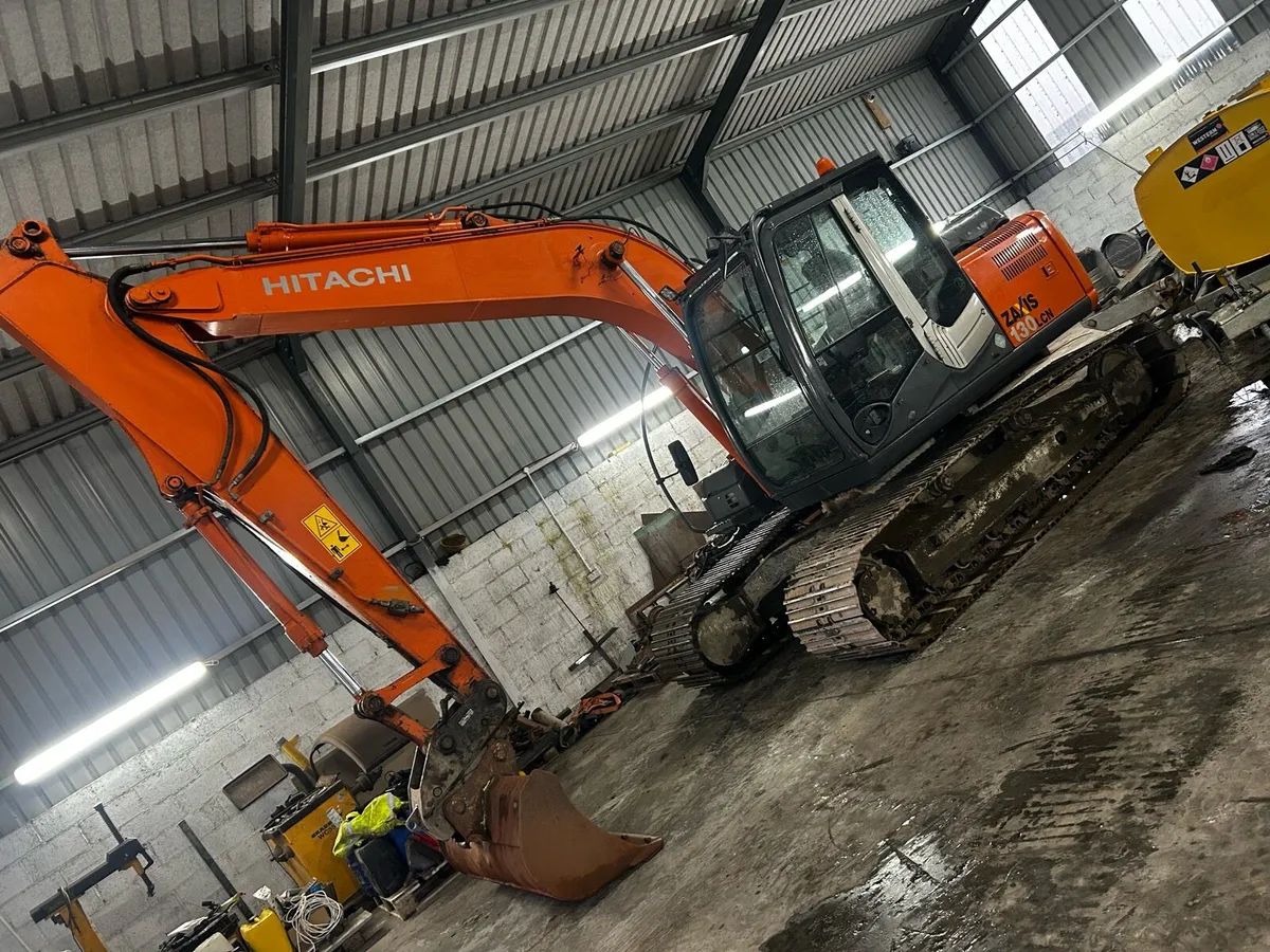 Hitachi 130-3 - Image 1