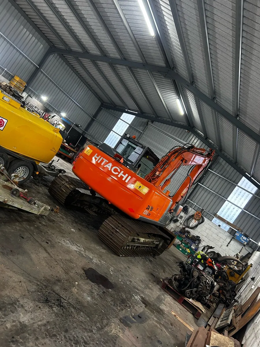 Hitachi 130-3 - Image 4