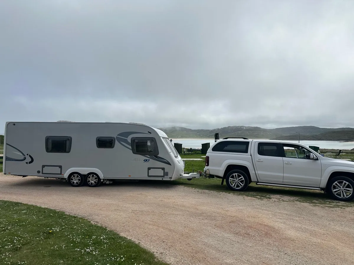 Sterling Elite 4 Berth Caravan - Image 3